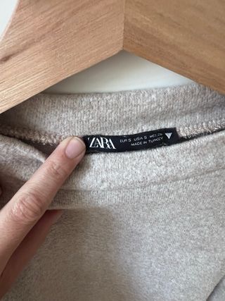 Jersey Zara mangas abullonadas