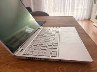 Portátil Gigabyte Aero 14 OLED