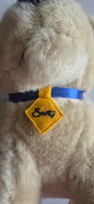 Peluche cane Scotty seduto