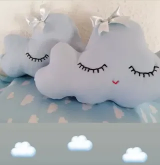 Cojín Nube Azul Hecho a Mano nuevo