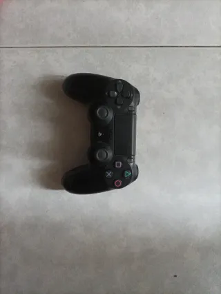 PS4 1TB Sony Negra+Mando Dualshock 4
