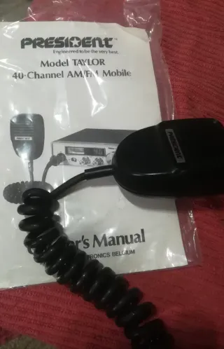 Radio CB President Taylor AM/FM Móvil