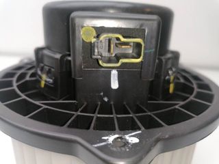 MOTOR CALEFACCION HYUNDAI BAYON 675100