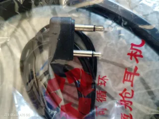 2 Auriculares con micrófono negros