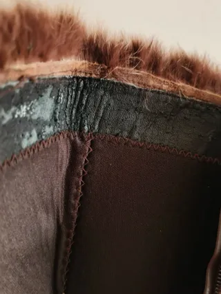 Botas Marrones con Adornos