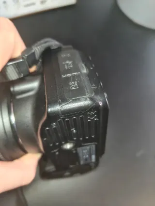 Nikon D3200 kit 18-55 con extras y caja