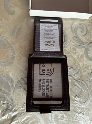 Cartera de piel para hombre