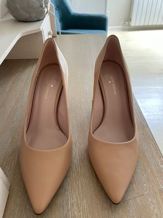 Zapatos tacón nude para eventos