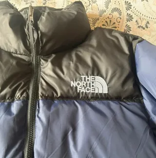Chaqueta The North Face Azul y Negra nueva