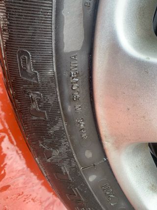 Rueda con llanta Peugeot