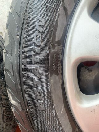 Rueda con llanta Peugeot