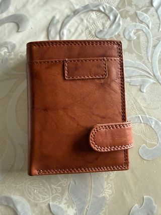 Cartera de piel para hombre