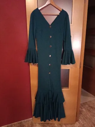 Traje de flamenca verde