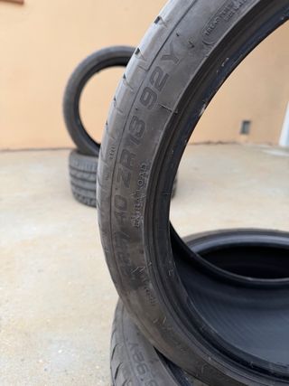 Neumáticos 225/40 R18 92Y y 255/35 R18 94W