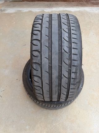 Neumáticos 225/40 R18 92Y y 255/35 R18 94W