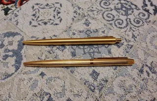 2 Penne Vintage Dorate Anni '80 ottime condizioni.