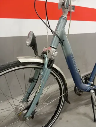 Bicicleta Giant azul