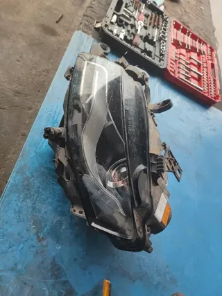 Faro Izquierdo Audi A4