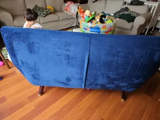 Sofá 2 plazas azul terciopelo