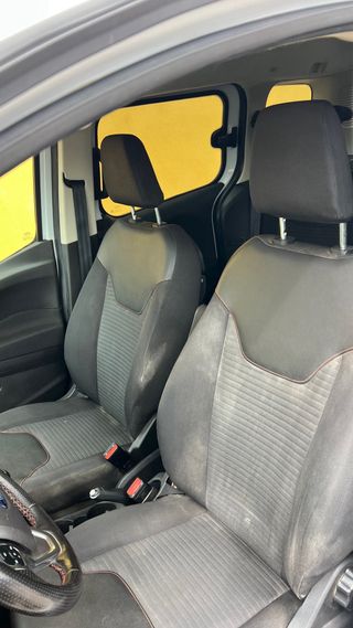 Ford Tourneo Courier 2021