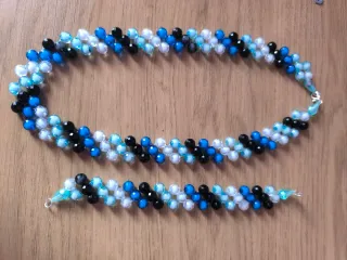 Collar. Gargantilla ,pulsera de perlas