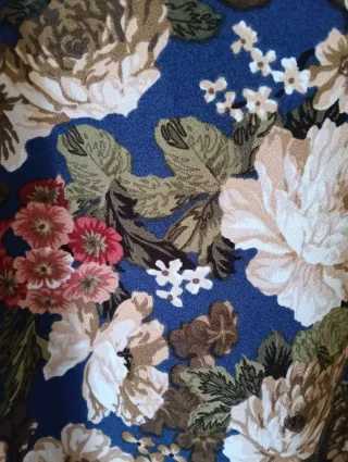 Vestido floral azul manga larga