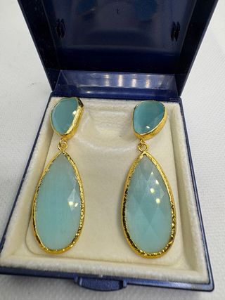 Orecchini pendenti verde acqua e oro