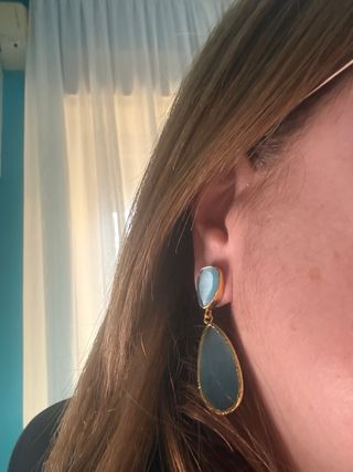 Orecchini pendenti verde acqua e oro