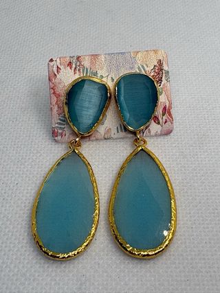 Orecchini pendenti verde acqua e oro