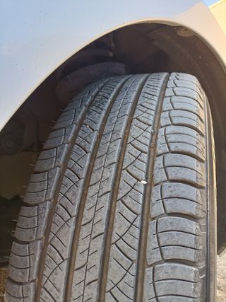 Neumáticos Michelin 215/65 R16