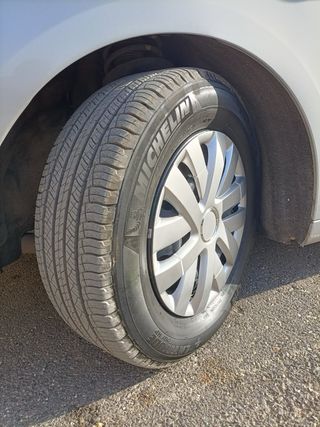 Neumáticos Michelin 215/65 R16