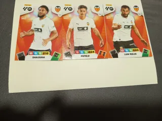 Cromos Adrenalyn 2025/2026 - Danjuma, Pepelu, Luis