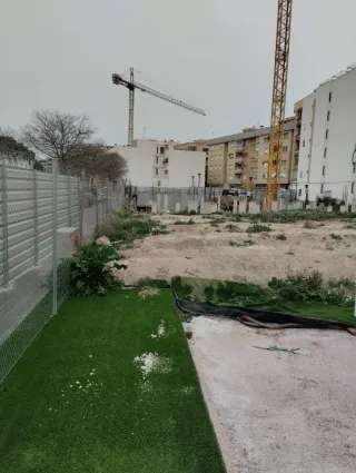 Pasto sintético, 20 m2 aproximadamente