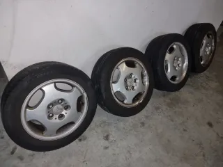 Llantas Mercedes 16 con Neumáticos