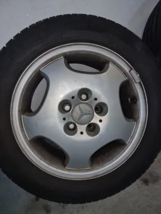 Llantas Mercedes 16 con Neumáticos