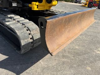 Excavadora Yanmar VIO80