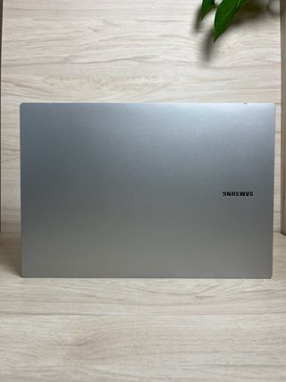 Samsung Galaxy Book 2 Go 5G Plata