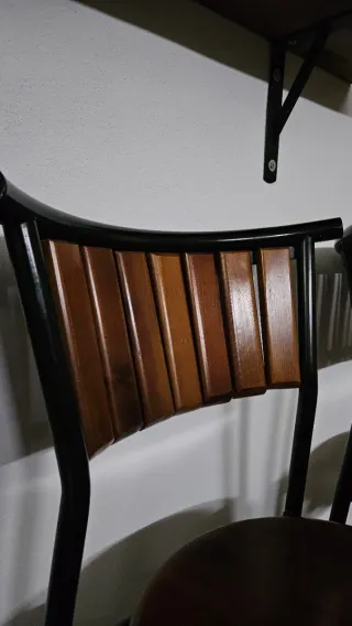 Sillas de comedor de madera y metal