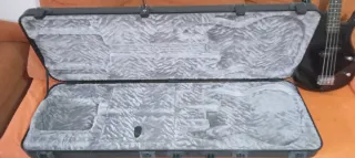 Estuche Bajo Fender Acolchado