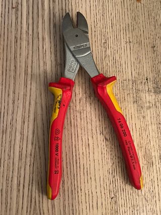 Alicates KNIPEX 74 06 200 1000V