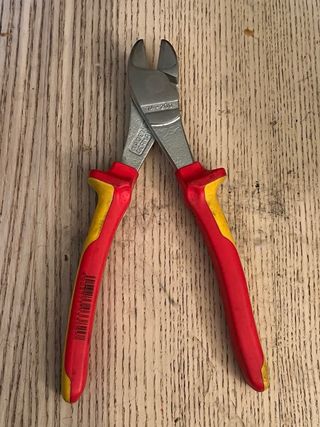 Alicates KNIPEX 74 06 200 1000V