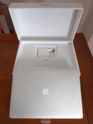MacBook Pro 15 2013 con caja y cargador nuevo