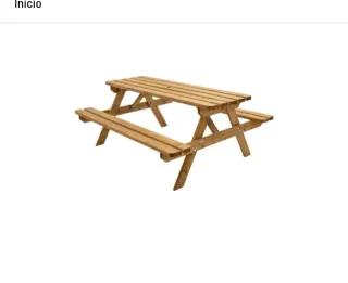 Mesa de jardín de madera