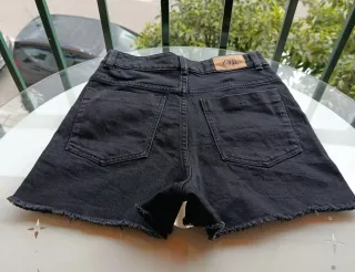 Pantalón corto vaquero negro mujer