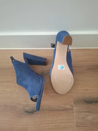 Sandalias Gloria Ortiz Piel Azul Talla 38
