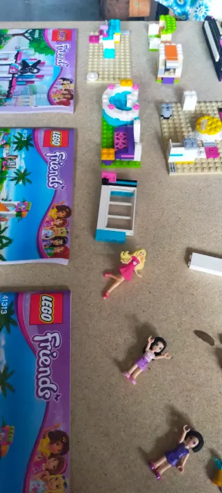 Lote Lego con personajes y folletos