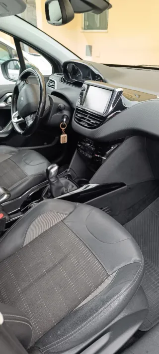 Peugeot 2008 2014