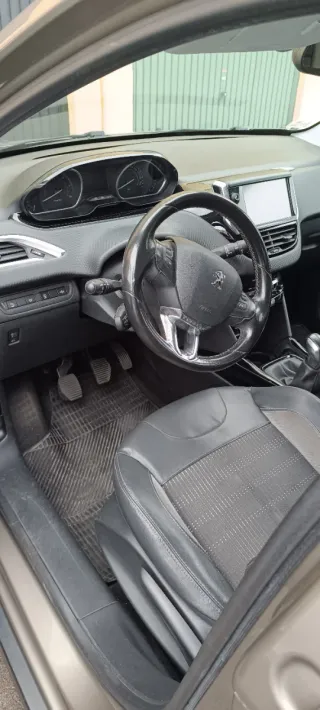 Peugeot 2008 2014