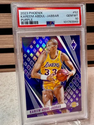 Cromo NBA Panini 2023 Kareem Abdul-Jabbar PSA 10