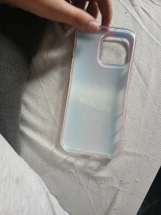 Funda iPhone 16 Pro Max Levante UD